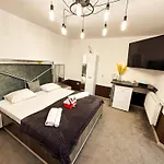 Elixir With Balcony & Panoramic View Daire Craiova