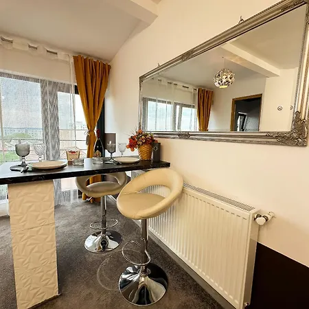 Elixir With Balcony & Panoramic View